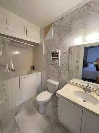 Spacious Corporate In Downtown Hébergement de vacances *
