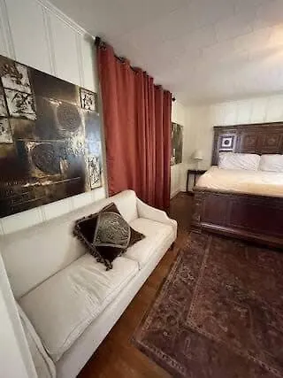 Spacious Corporate In Downtown Hébergement de vacances Lafayette