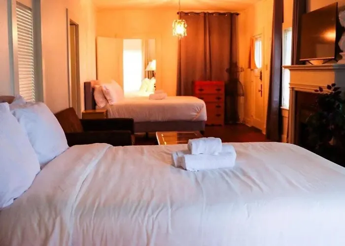 Spacious Corporate In Downtown Hébergement de vacances