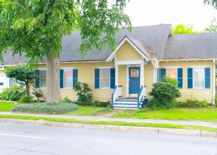 Spacious Corporate In Downtown Hébergement de vacances Lafayette